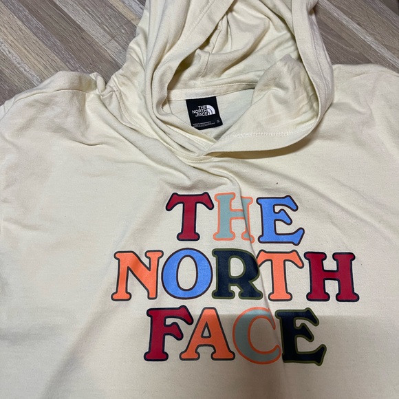 The North Face Summer Feels Triblend hoodie in cream - Picture 3 of 5